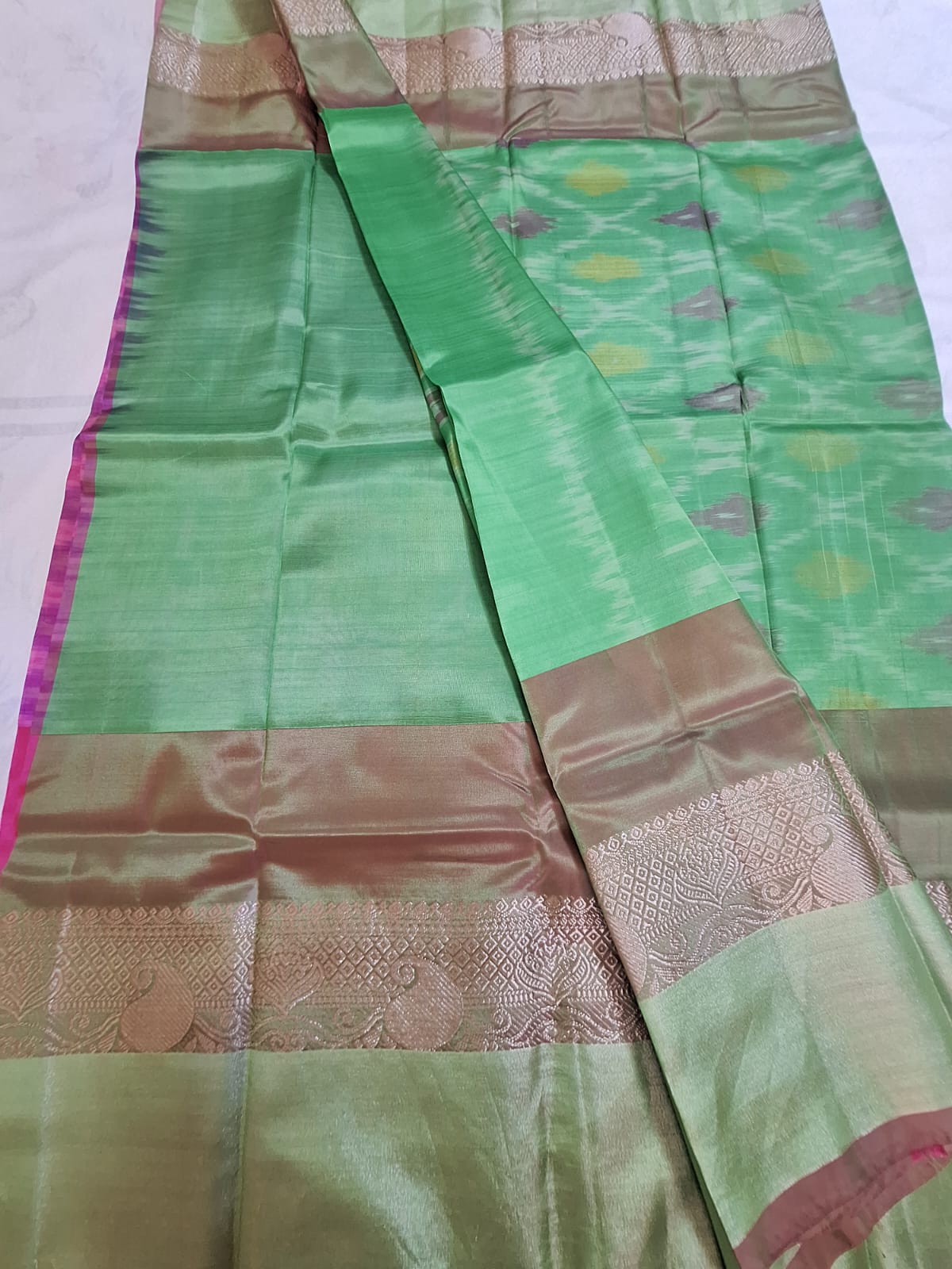 Classic Uppada Soft Silk - Pink & Green Ikat Design & Kanchi border