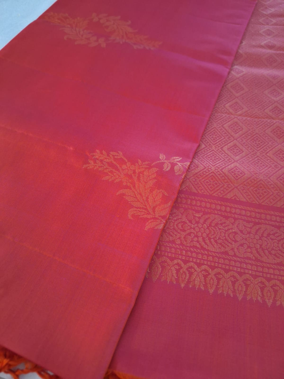 Pure Handloom Soft Silk - Pink & Orange Dual Tone with Floral Motifs