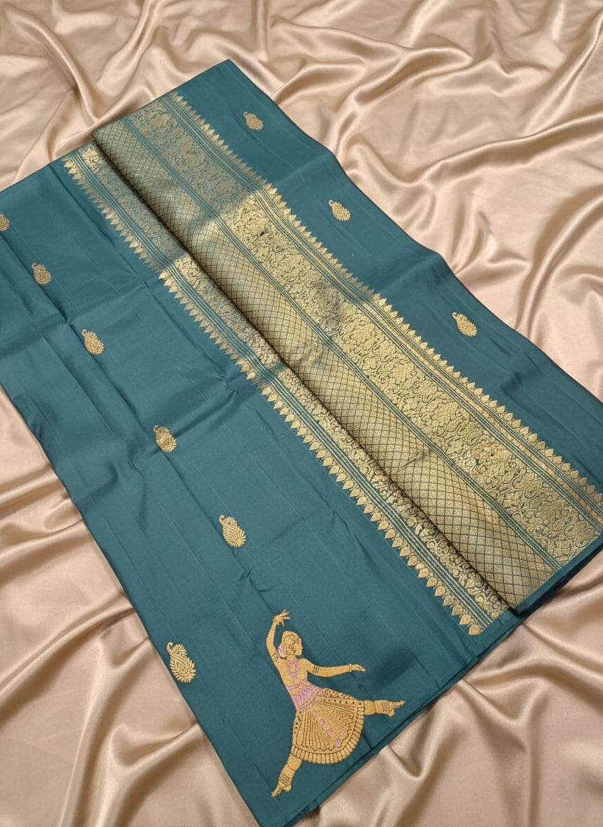 Pure Handloom Kanjeevaram Silk - Bottle Green Dancing doll with big designer bootas