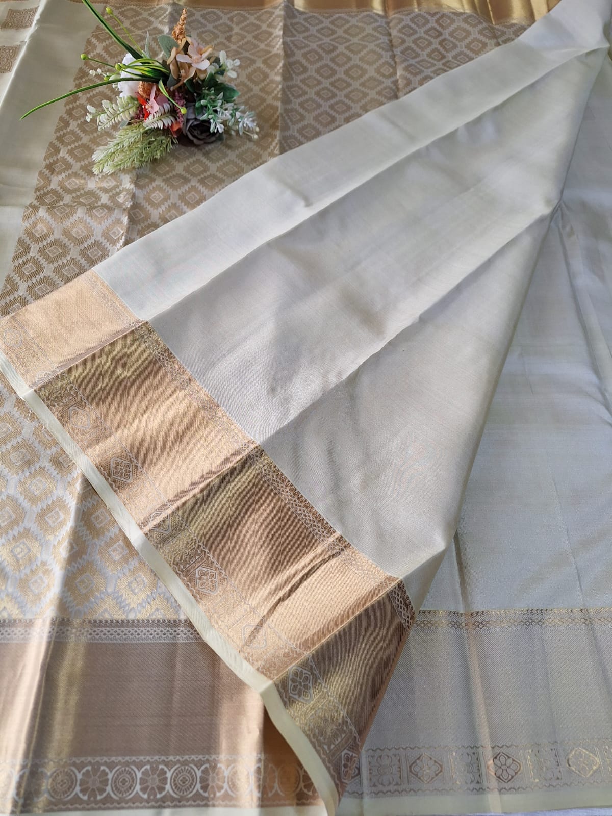 Pure Handloom Kanjeevaram Silk - Pastel Green with Golden Zari Border