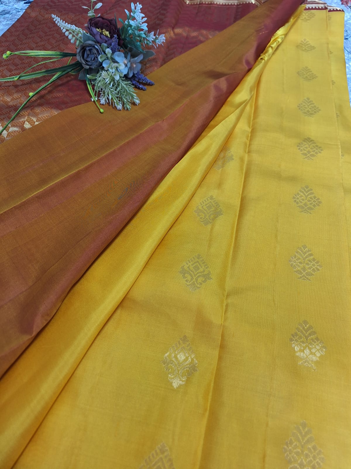 Pure Kanjeevaram Silk - Amber Yellow & Brick Red diamond shape flower boota