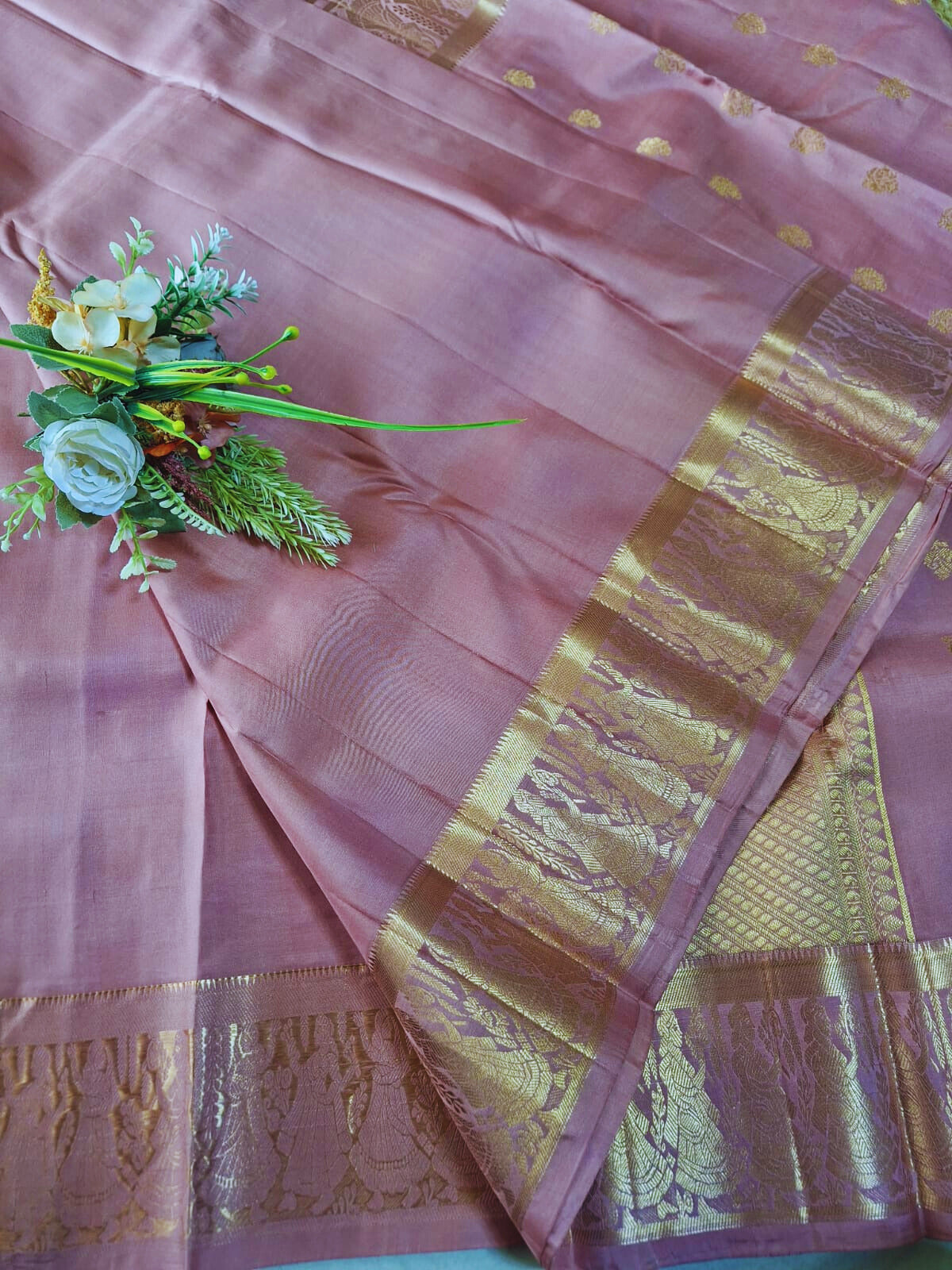 Pure Handloom Kanjeevaram - Dusty Rose Pink Temple theme Border