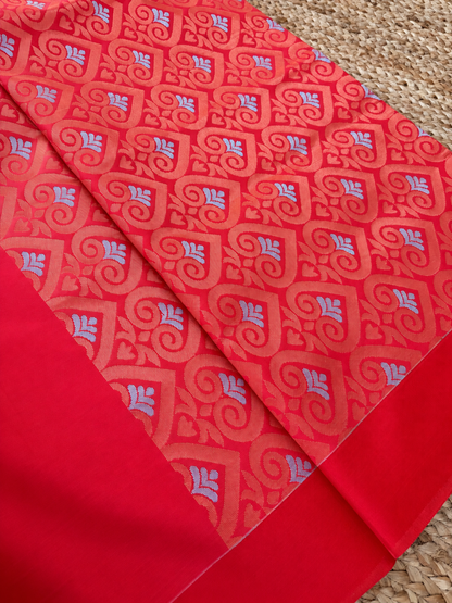 Gadwal Design Cotton - Pastel Green & Red woven in Gadwal pattern