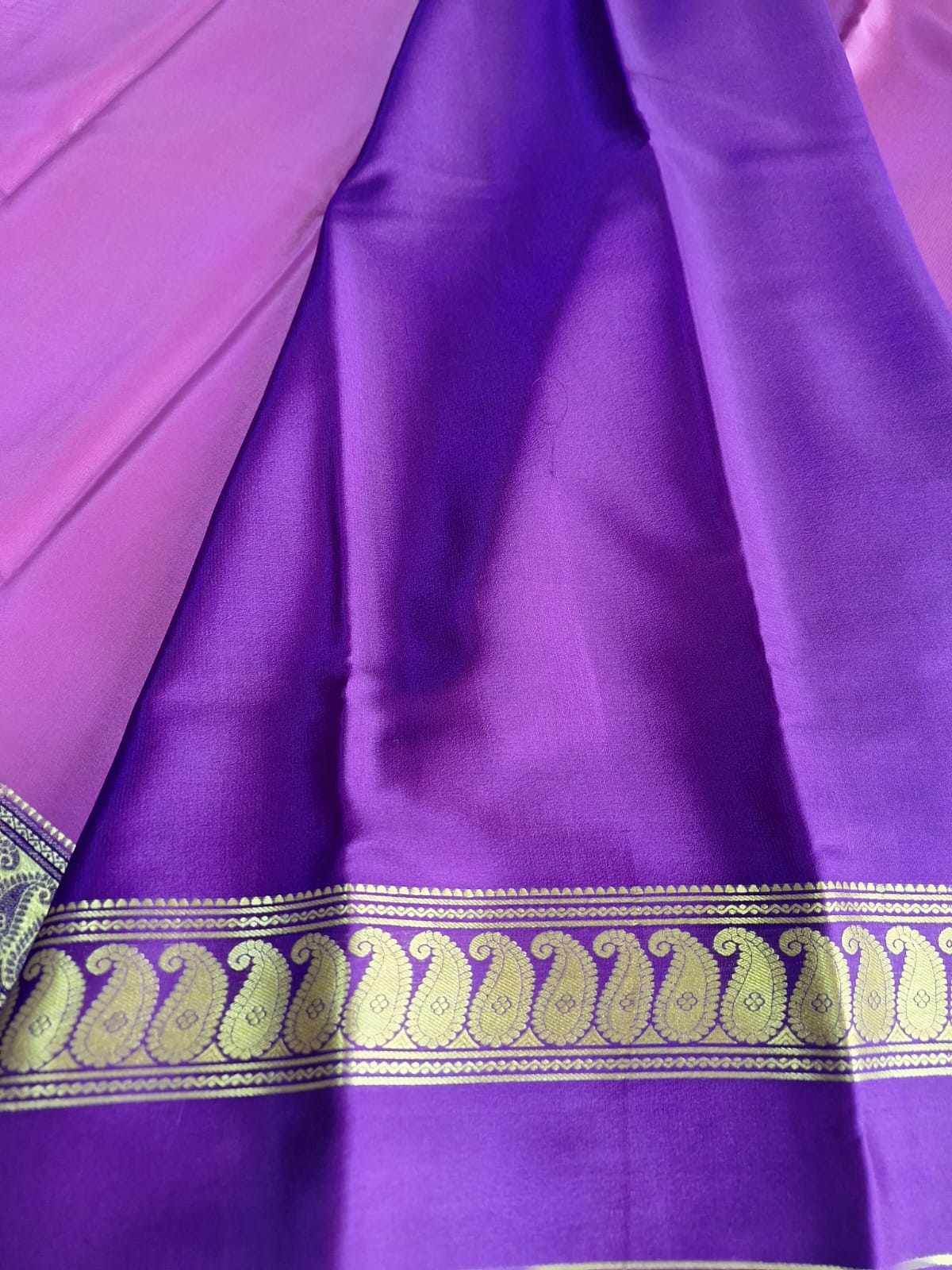 Pure Mysore Crepe Silk - Mauve & Purple accented Kairi Motifs Border