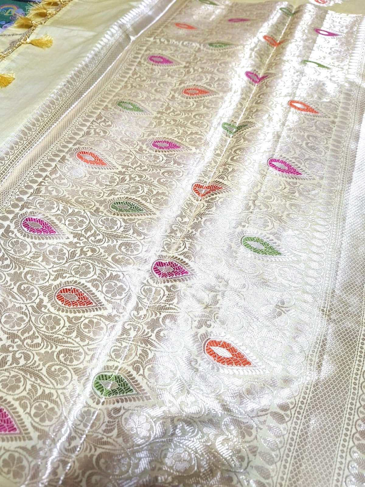 Pure Handloom Chiniya Silk - Pastel Light Yellow with heavy Meenakari work