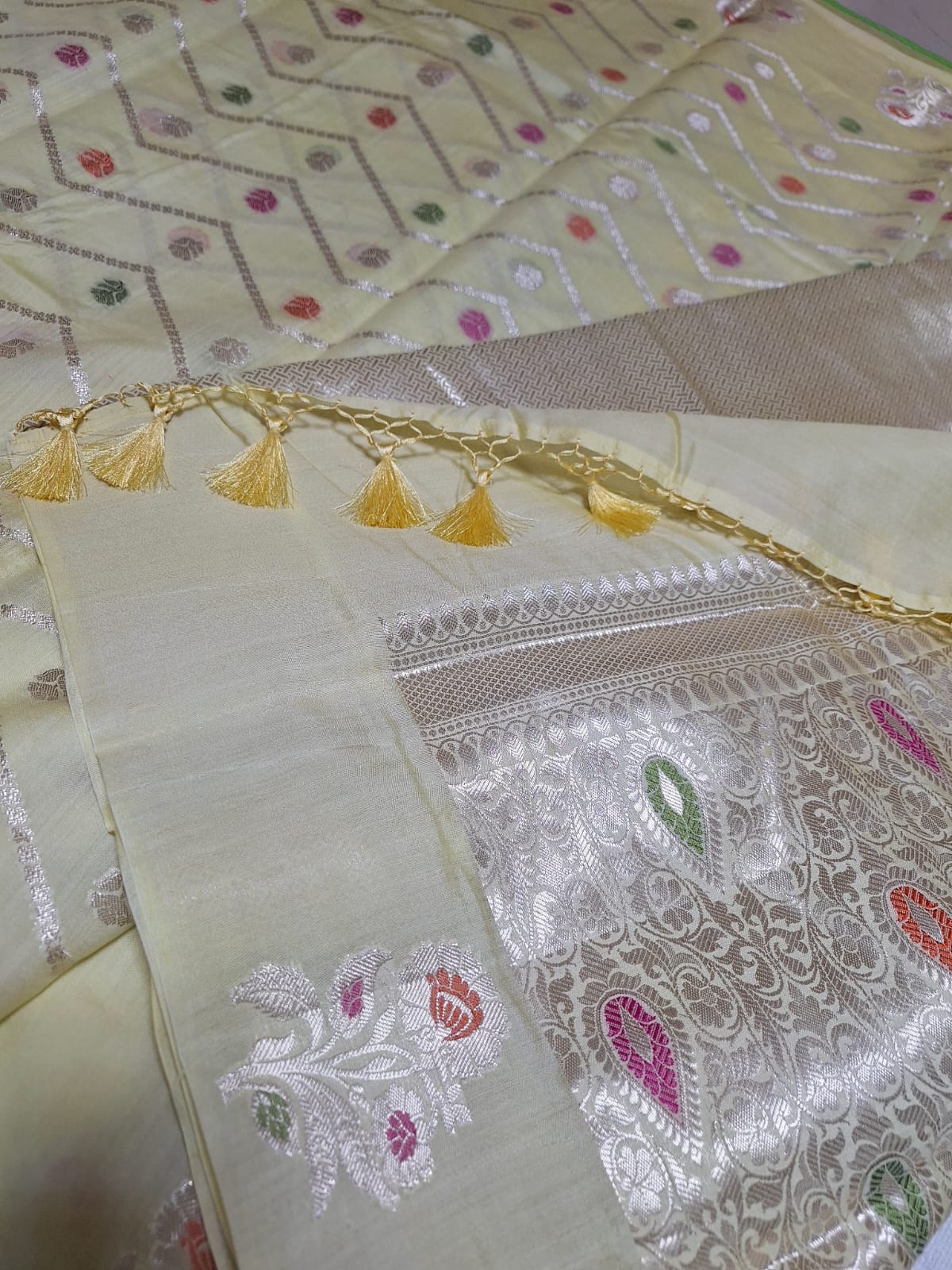 Pure Handloom Chiniya Silk - Pastel Light Yellow with heavy Meenakari work