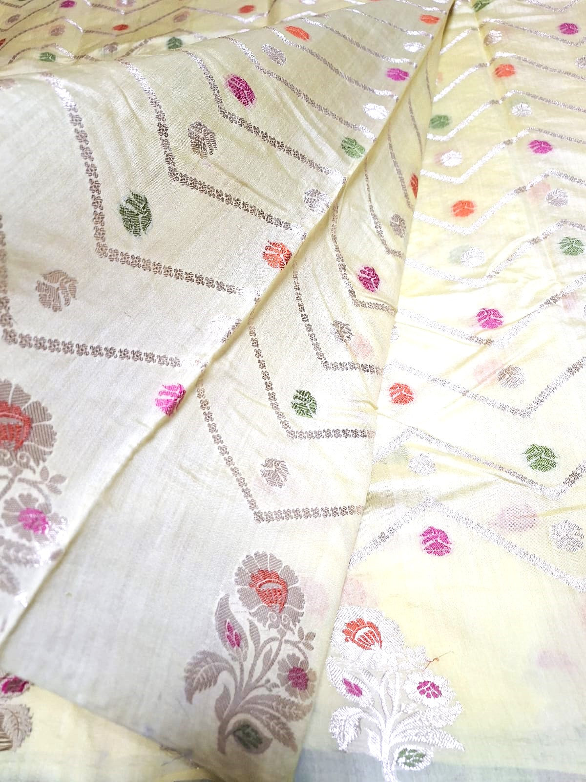 Pure Handloom Chiniya Silk - Pastel Light Yellow with heavy Meenakari work