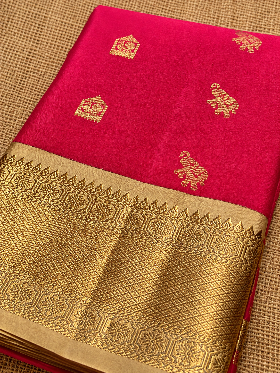 Pure Handloom Silk Kanjeevaram - Coral color with Elephant & Temple Motif