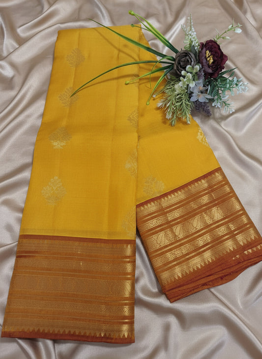 Pure Kanjeevaram Silk - Amber Yellow & Brick Red diamond shape flower boota