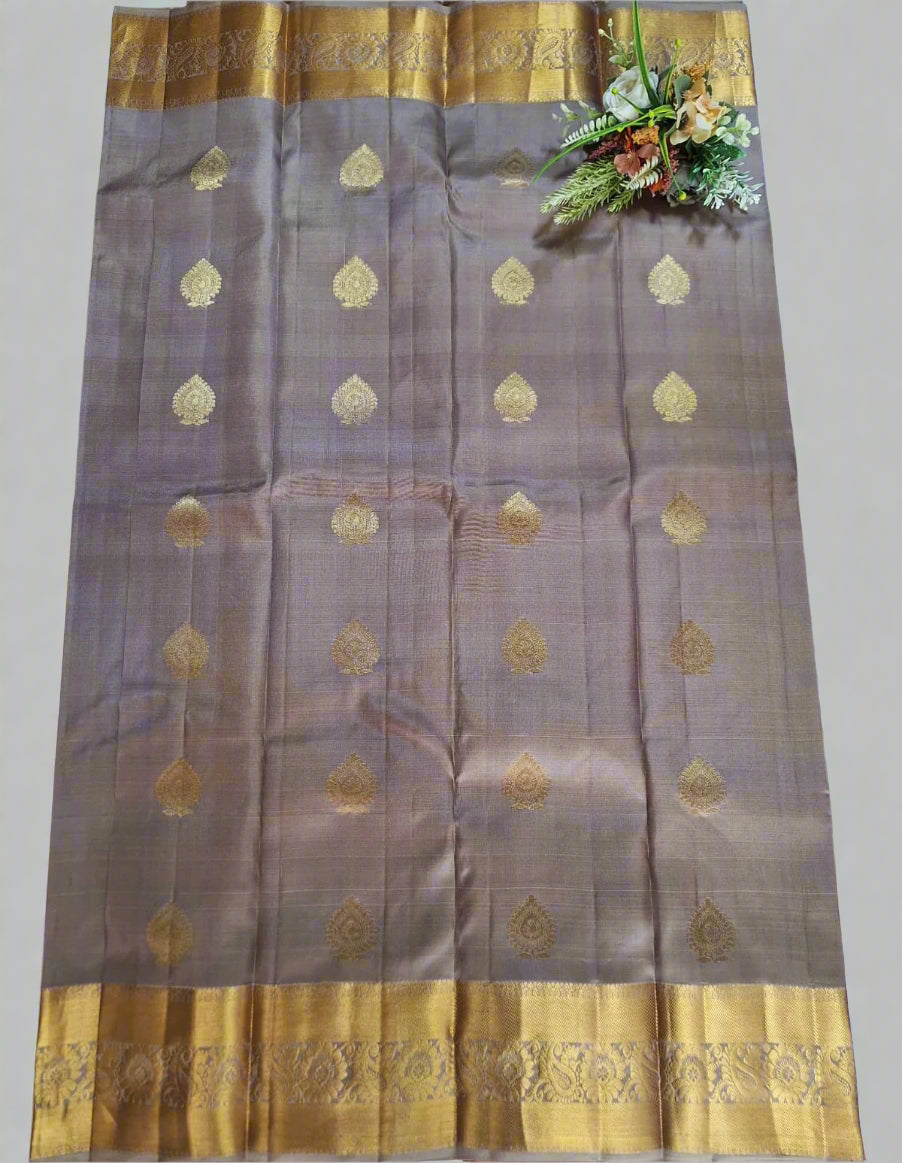 Pure Kanjeevaram Handloom Silk - Mauve & Golden Spades Motifs