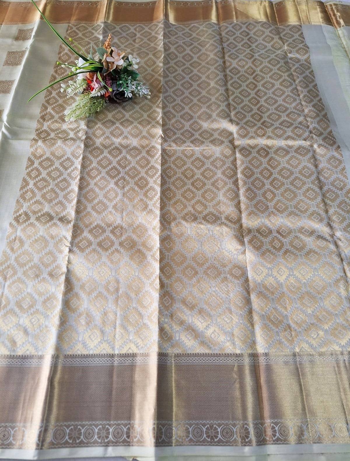 Pure Handloom Kanjeevaram Silk - Pastel Green with Golden Zari Border