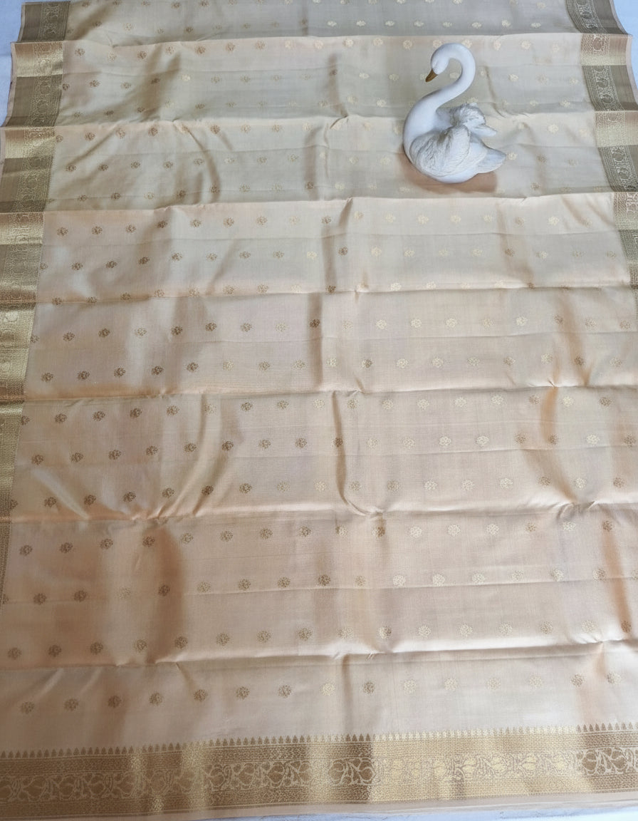 Pure Handloom Kanjeevaram Silk - Creme & Golden Tone Floral Motifs