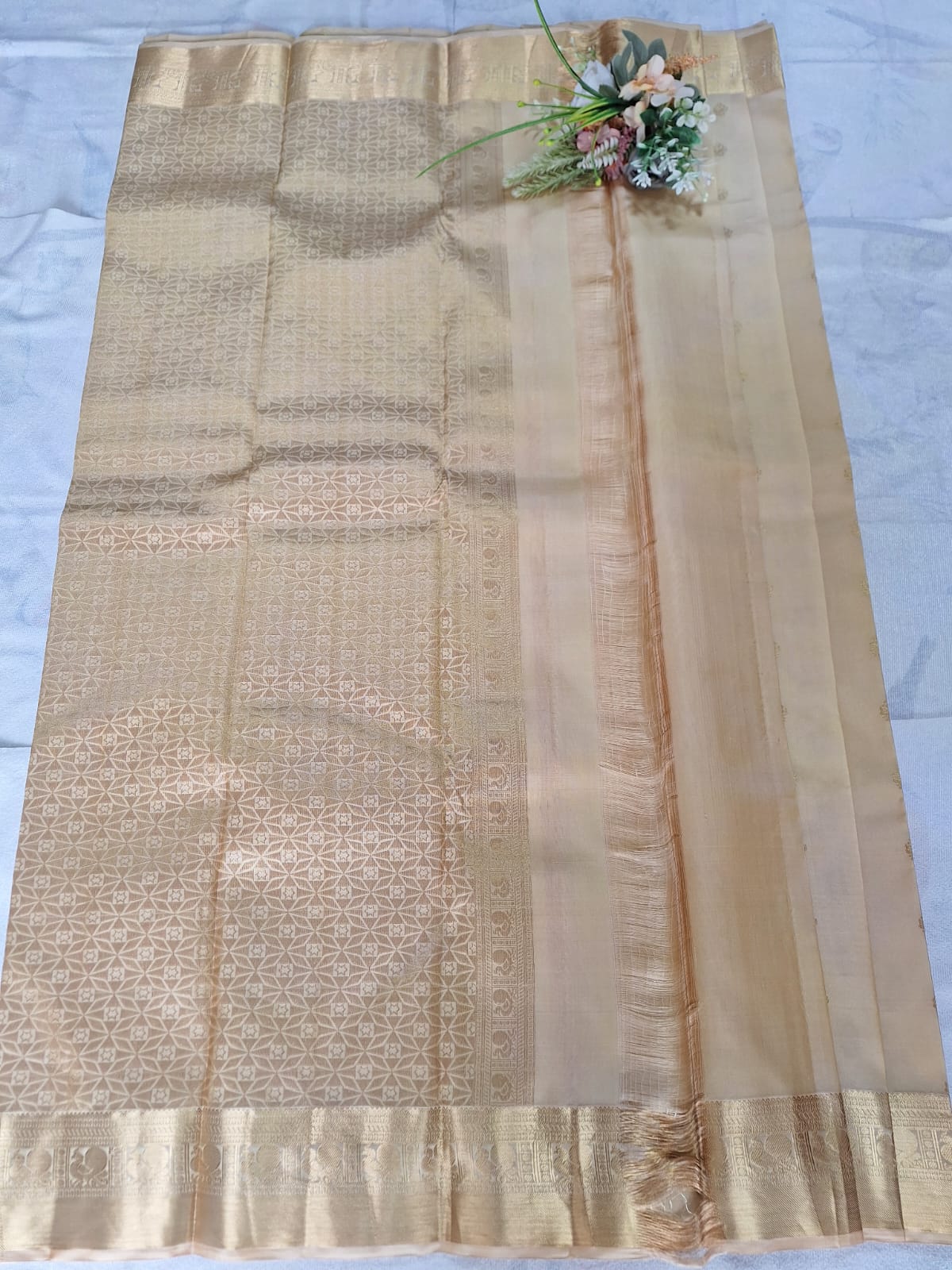 Pure Handloom Kanjeevaram Silk - Creme & Golden Tone Floral Motifs