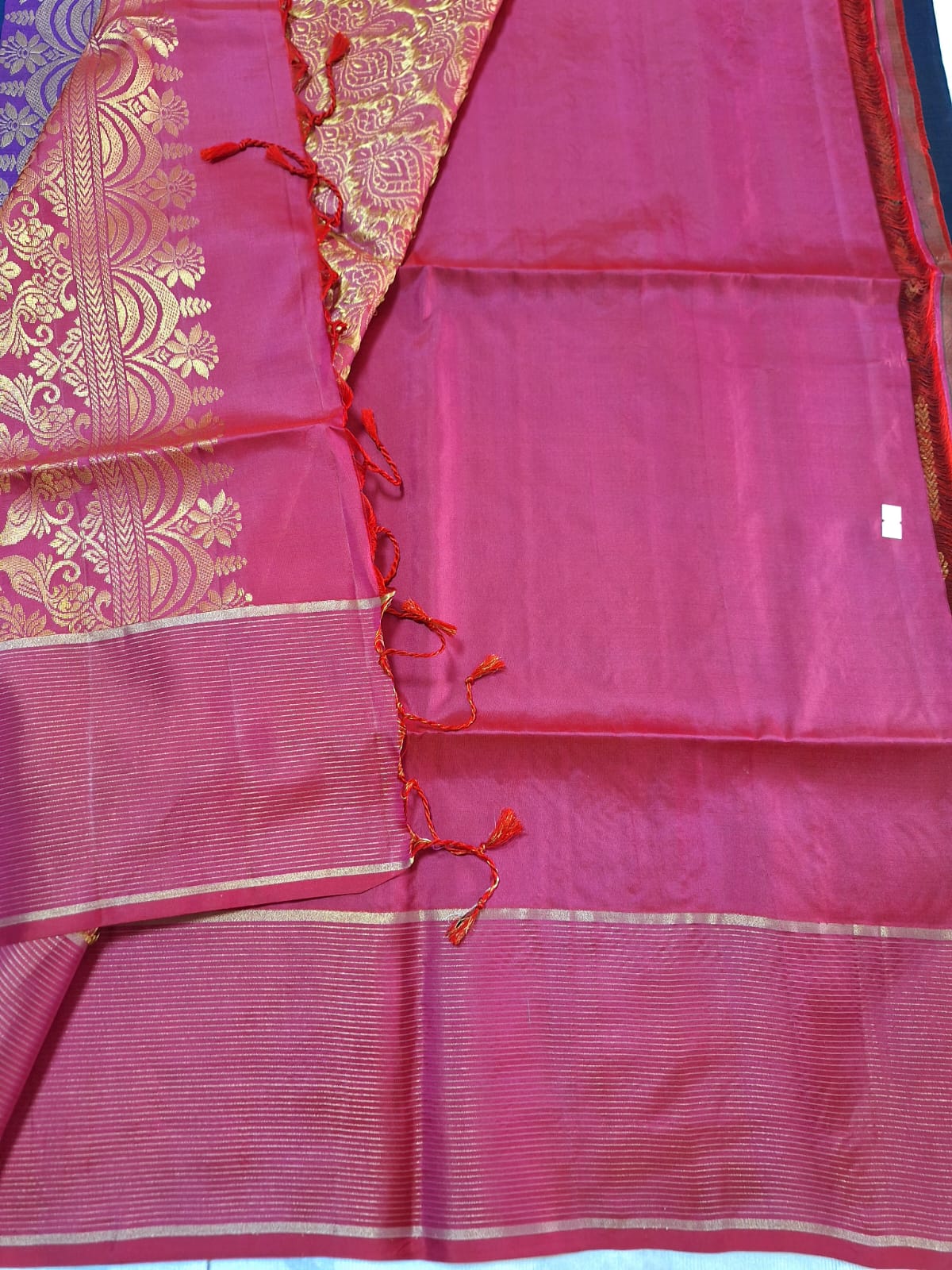 Pure Handloom Soft Silk - Navy Blue & Magenta Pink fountain Zari design