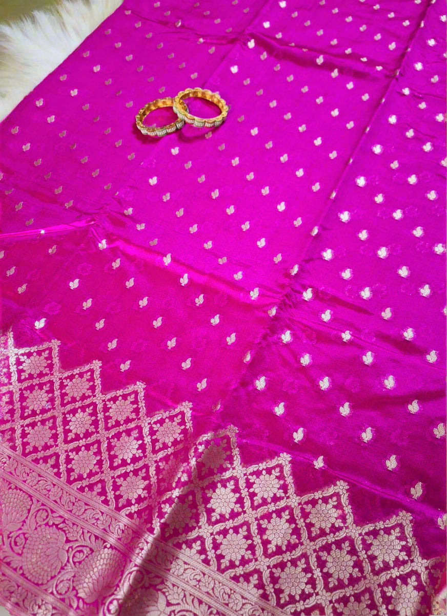 Pure Handloom Banarasi Silk - Fuchsia Pink in light Gold Zari work