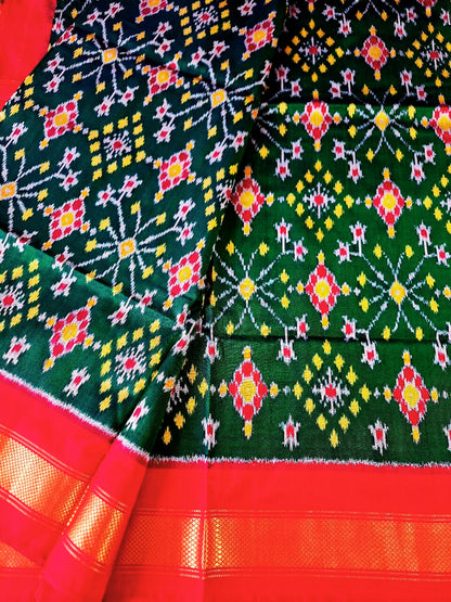 Pure Handloom Pochampally Ikat - Patola style Emerald Green & Red