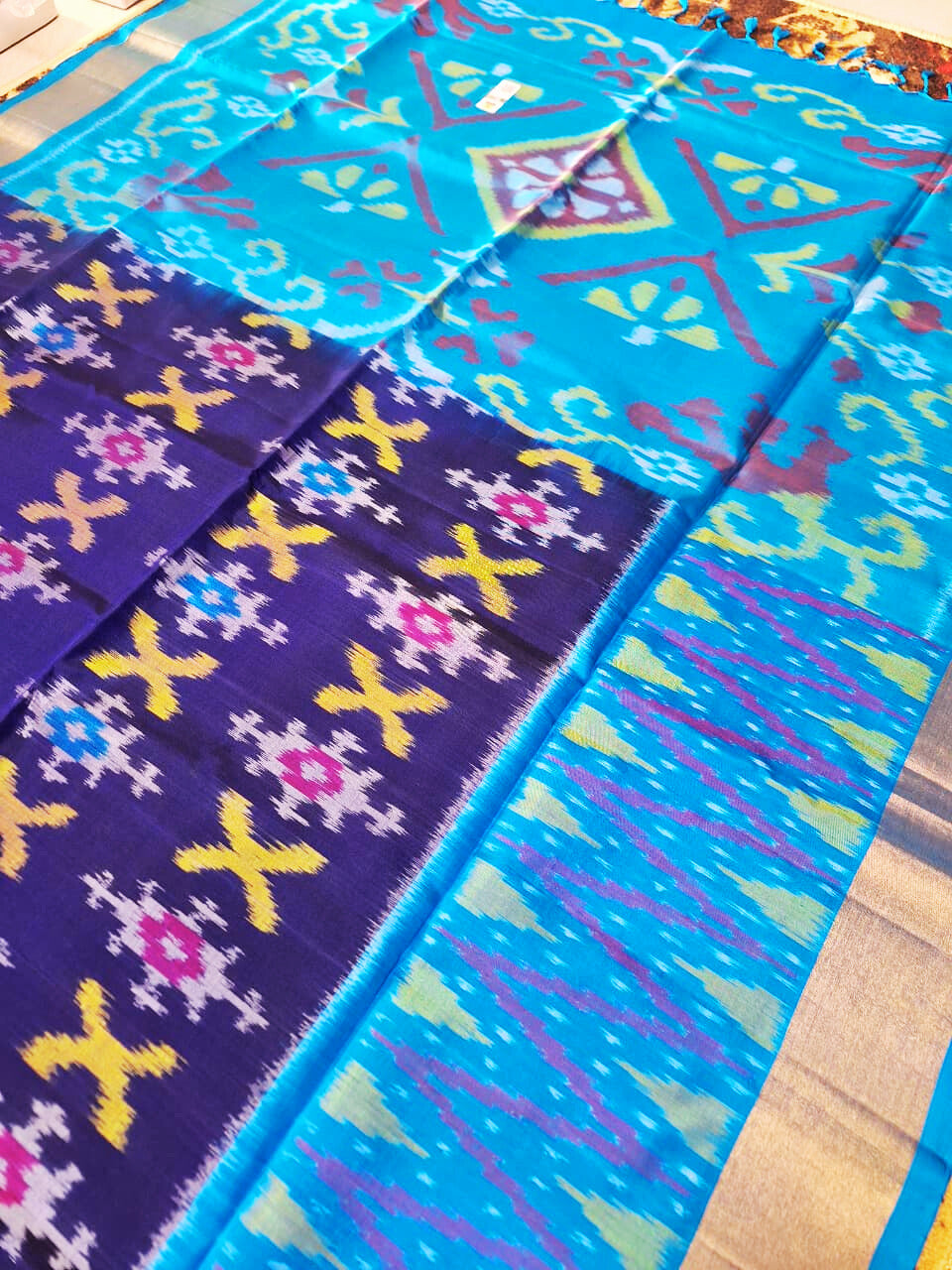 Pure Handloom Soft Silk-Navy-Blue Pochampally Ikat