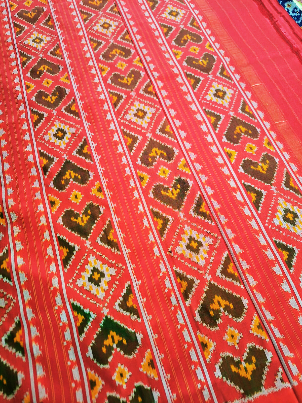 Pure Handloom Pochampally Ikat - Multi Figure cross Pattern