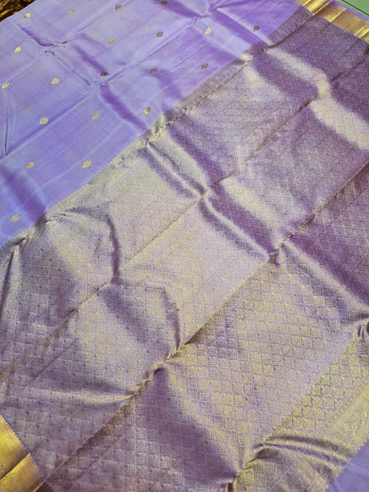Pure Handloom Kanjeevaram Silk - Lavendar and Golden floral Motifs