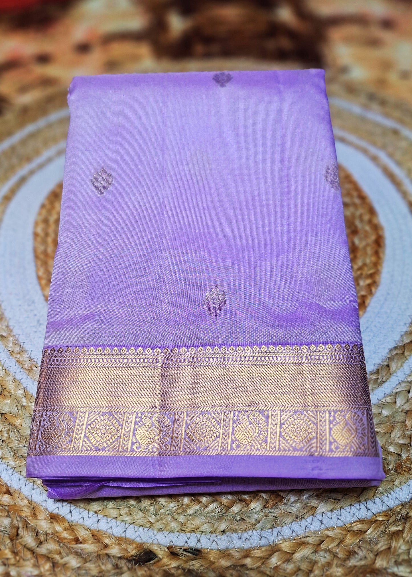 Pure Handloom Kanjeevaram Silk - Lavendar and Golden floral Motifs