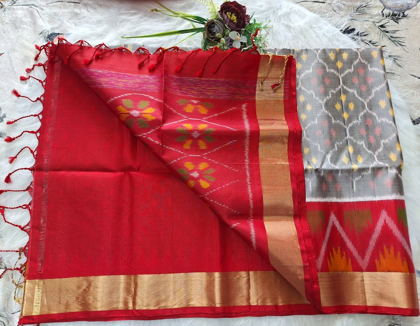 Pure Handloom Soft Silk - Grey-Red Pochampally Ikat pattern