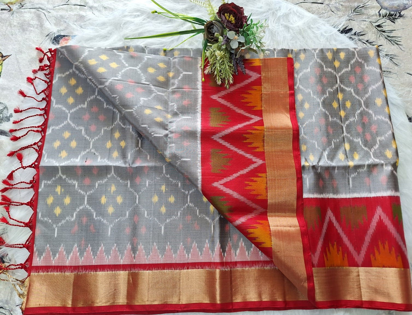 Pure Handloom Soft Silk - Grey-Red Pochampally Ikat pattern